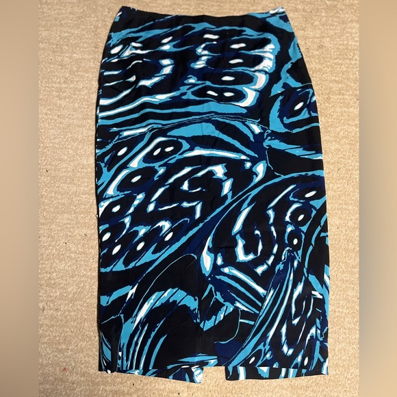 Diane Von Furstenberg Dresses & Skirts - DVF Diane Von Furstenberg Midi Skirt Size 10 Blue Abstract Print